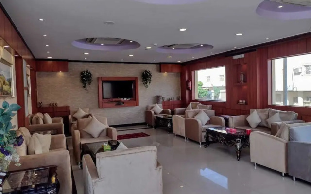 Deyala Hotel Suites