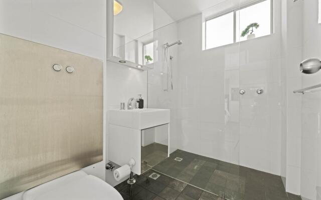 Modern Potts Point Studio