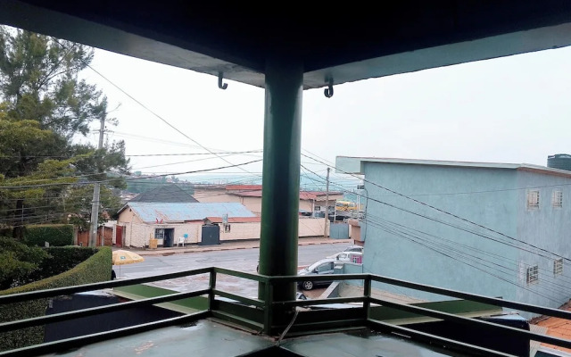 HOTEL DE SILVER BOTIQUE KiGALi