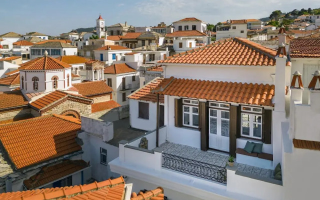 Esperos Apartment in Sporades