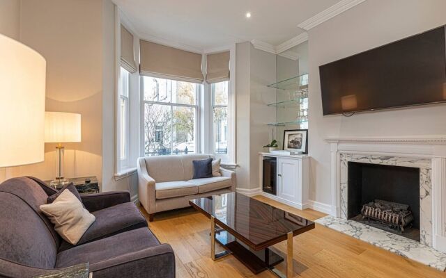 Elegant 1-bed flat at the heart of Kensington