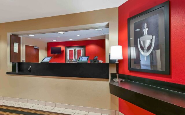 Sonesta Simply Suites Lansing