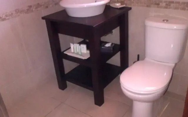Ingwenya bed and breakfast