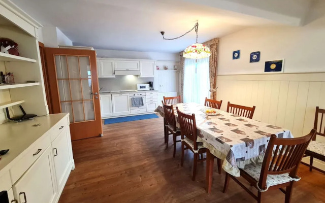 Wonderful Apartment With Views of the Slopes