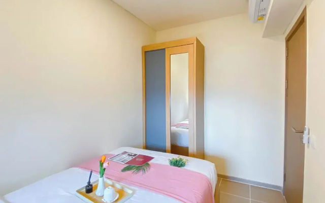 Comfy And Warm 2Br At Meikarta Apartment