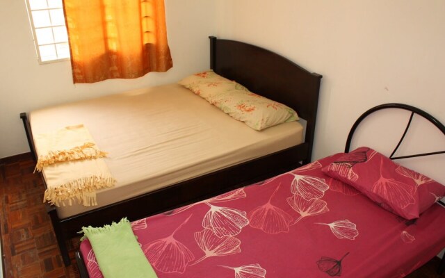 Teratai Homestay Suria Apartment