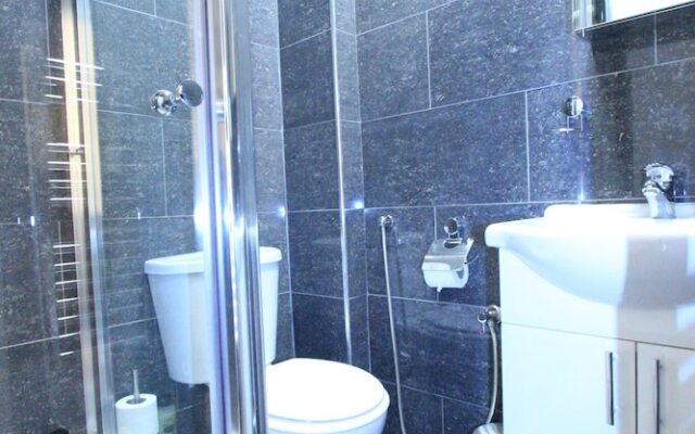 Cosy Edgware Road Apartments Paddington