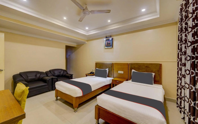 Collection O 80519 G Silver Ashok Nagar