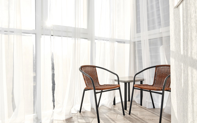 LetoApart na Admirala Serebryakova 29