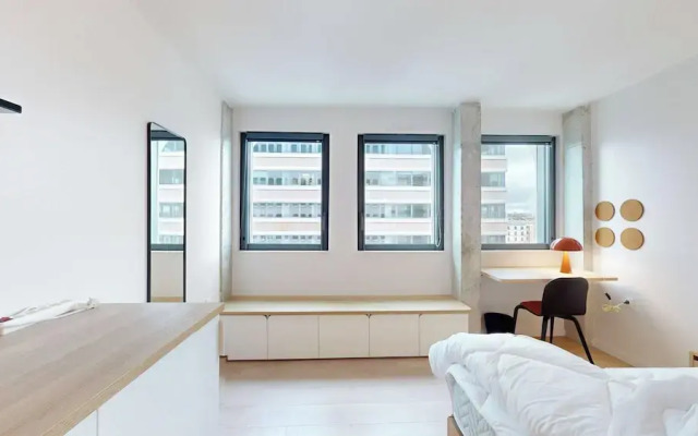 Room 1211 in a Premium Residence- Sport/laundry