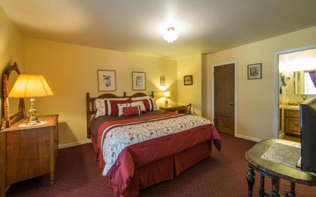 Historic Cary House Hotel