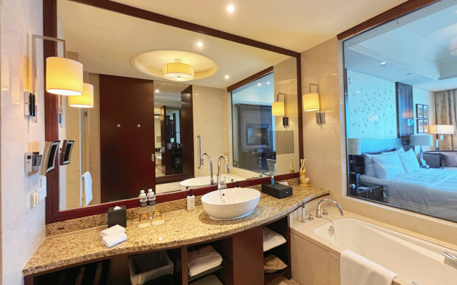 Intercontinental Wuxi by IHG