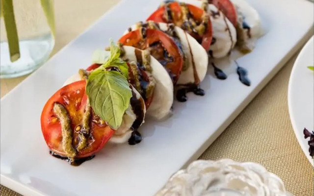 Adventure in Nature Tree Loft for 4 People 2