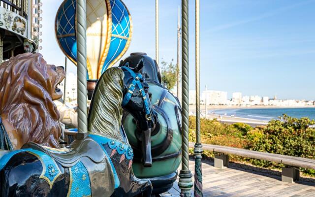 Attractively furnished villa with private pool in Château d'Olonne