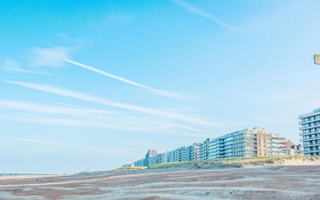Apartment in Nieuwpoort With sea Views