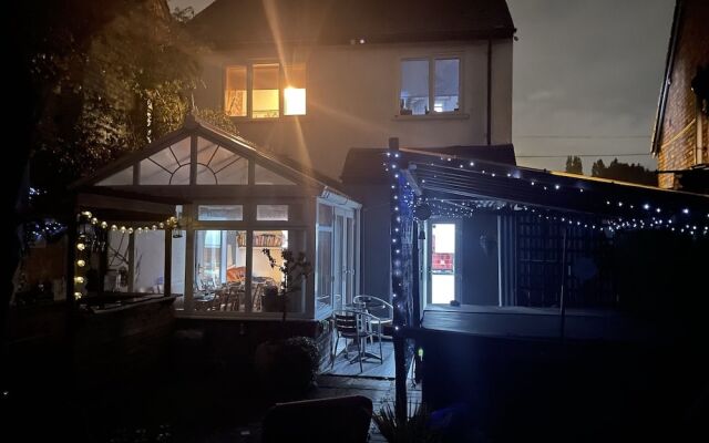Urban Retreat Hot Tub Bar Ev Charger