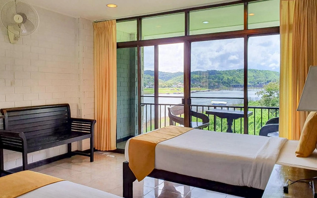 Phornpailin Riverside Resort