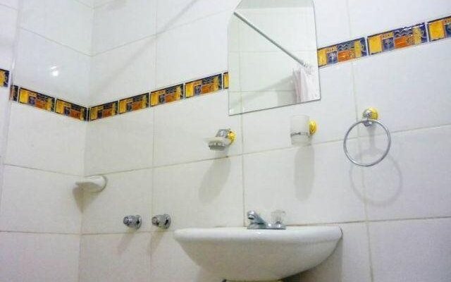 Corona Suite Hotel