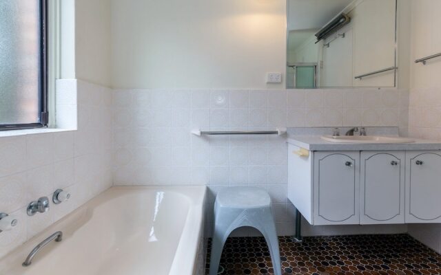 Radburn, Unit 3, 17 Ondine Close