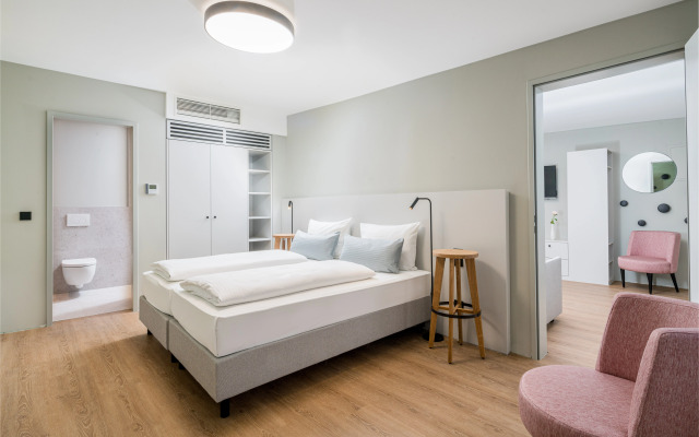 Koos Hotel & Apartments