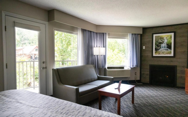Twin Mountain Inn & Suites