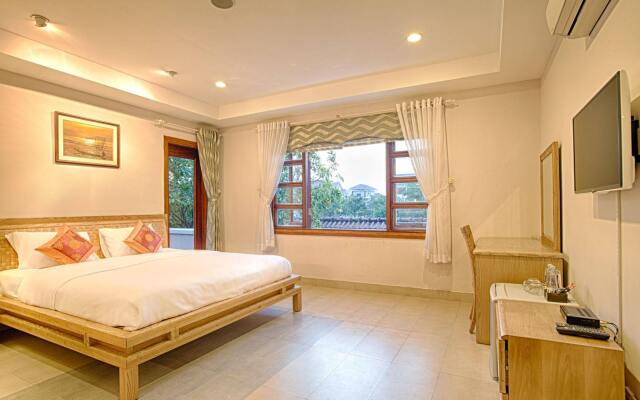 Water Lily Villa