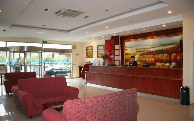 Hanting Hotel Qingdao May Fourth Square