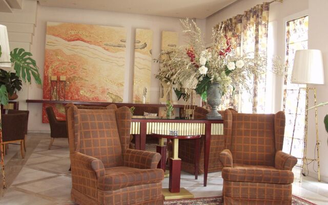 Natassa Motel