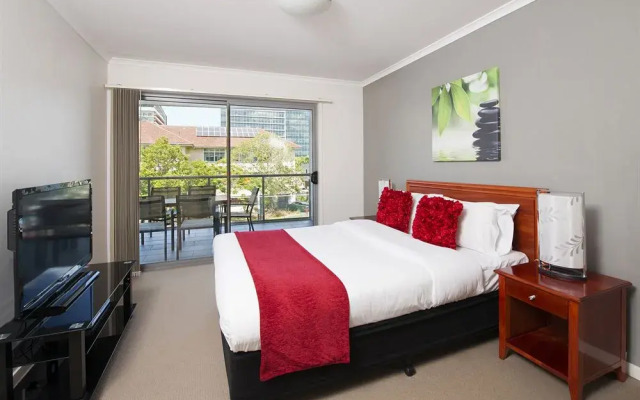 Skyline Court Apartments