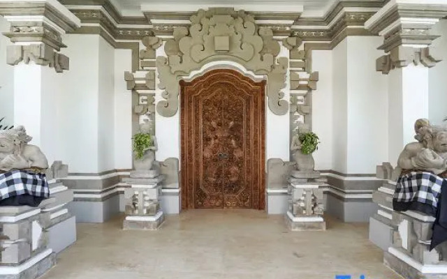 Villa Symphony White by BaliSuperHost