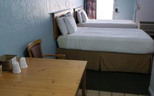 Topaz Motel