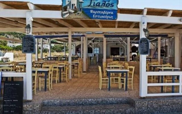 Laza Beach Inn