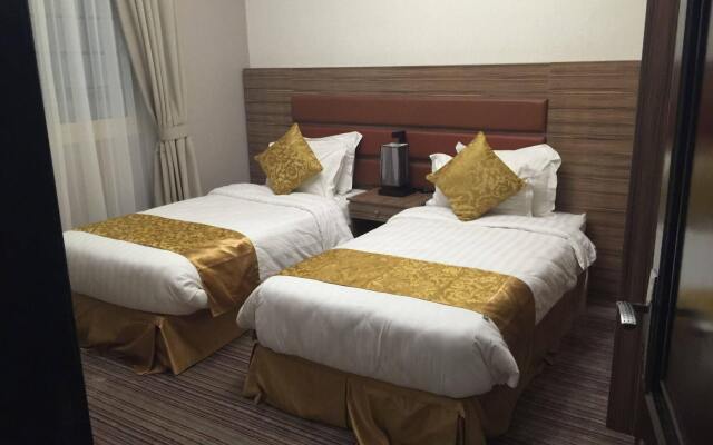 La Fontaine Al Hamra Suites