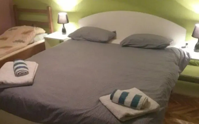 Guest House Ema