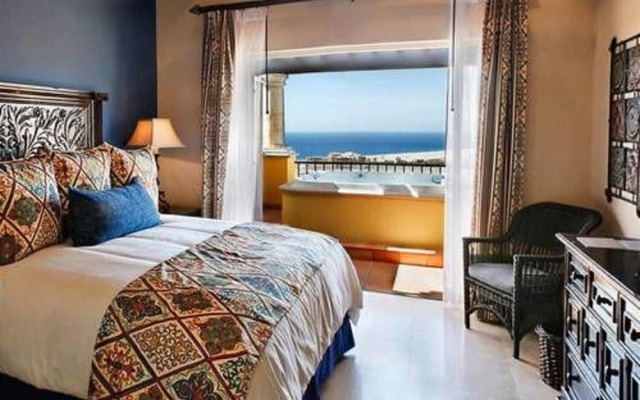 Luxury 3BR Villa in Cabo San Lucas With Ocean-view