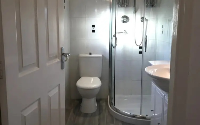 Sleeps up to 7, Parking, Office, Preston Nr M6/m65