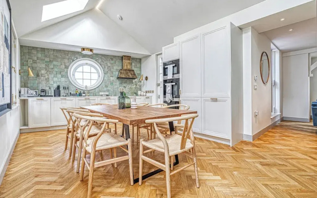 Luxury flats near Big Ben and London Eye