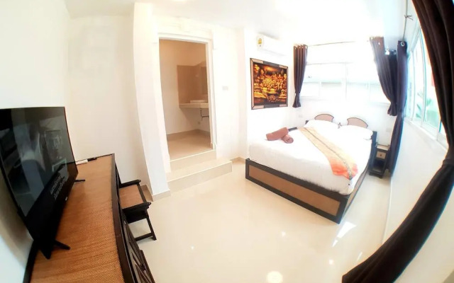 JOOPLAND Luxury Pool Villa Pattaya Walking Street 6 Bedrooms