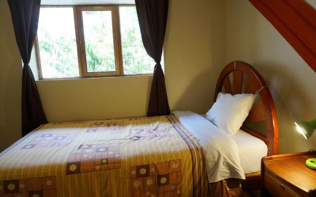 Hostal Los Andenes