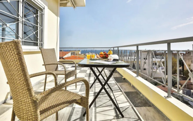 Nautilus Apartments Airport by Airstay