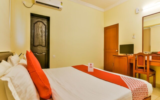 OYO 14930 Gomati Business Hotel