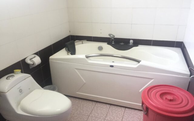 Phonepaseud Hotel