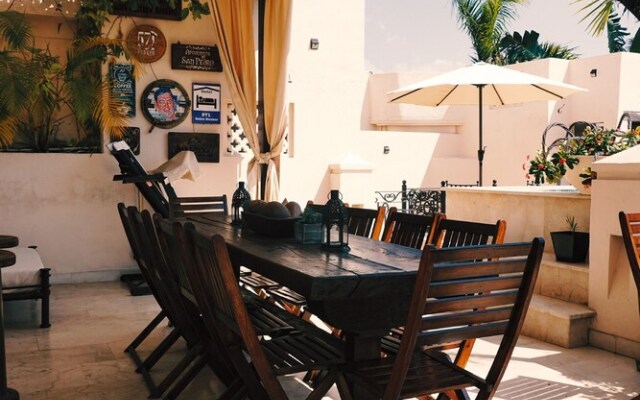 7Esp-4 Casa Con 7 Habitaciones Con Pisci