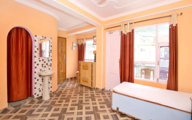 OYO 13041 Home Serene Stay Bharari