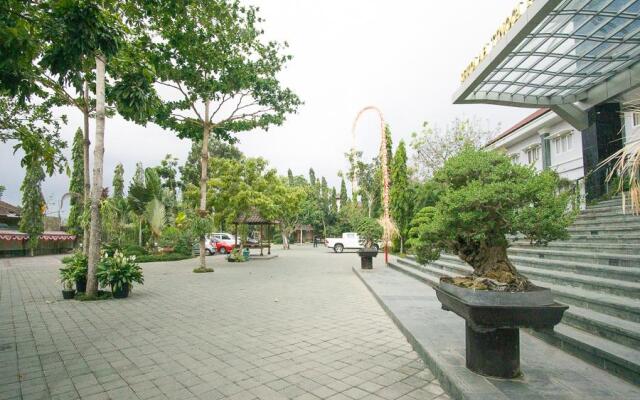 RedDoorz Premium @ Mataram City Center