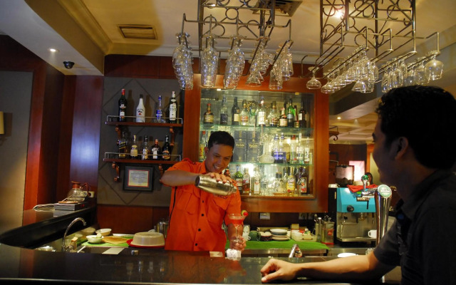 Grand Arkenso Parkview Hotel