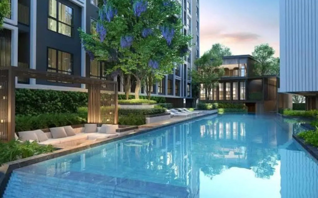 SHADE of Sky Sathon - Pool, Fitness, Parking, Wifi
