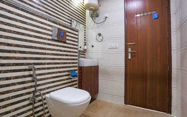 Fabhotel 52 Ivory