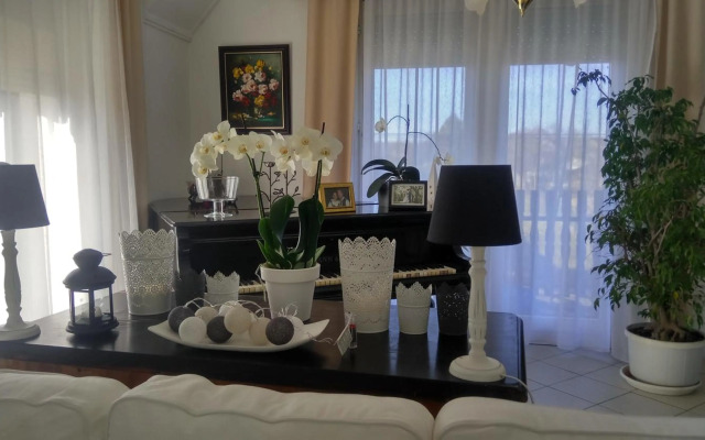 Leander Apartman