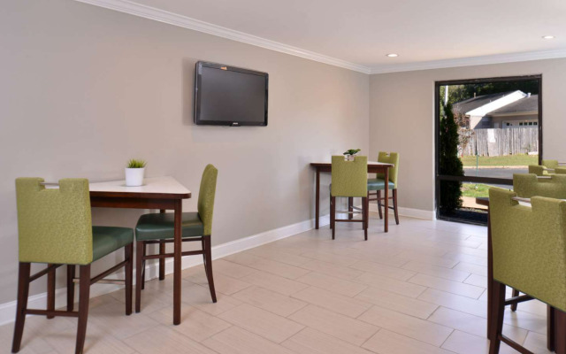 Americas Best Value Inn Memphis Airport